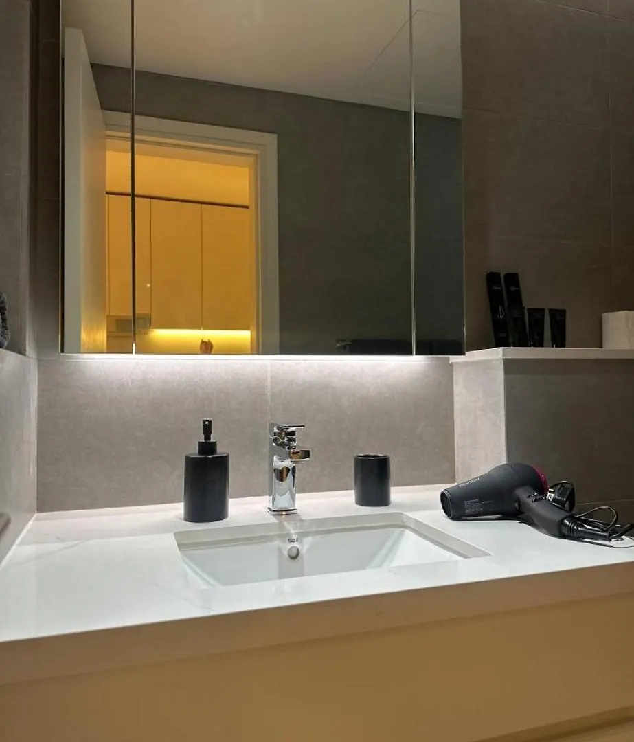 Studio Apartment Near Downtown Dubai United Arab Emirates