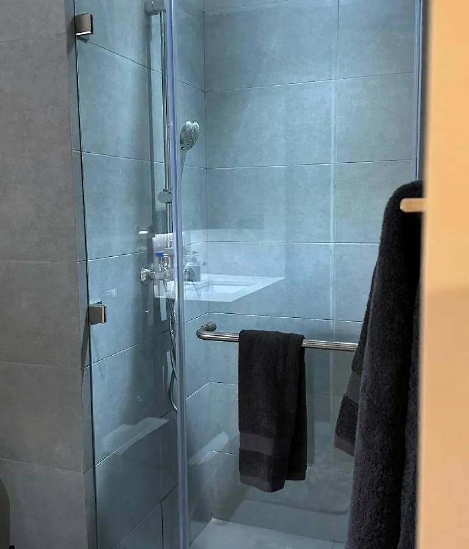 Studio Apartment Near Downtown Dubai